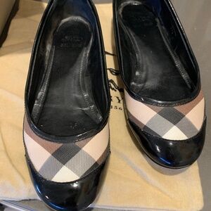 Burberry Flats